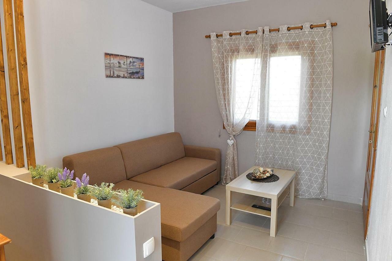 Elaionas Apt. Psakoudia Bagian luar foto